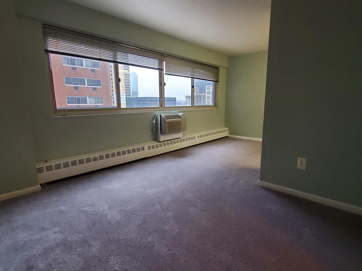 2101 Chestnut St — Photo 2