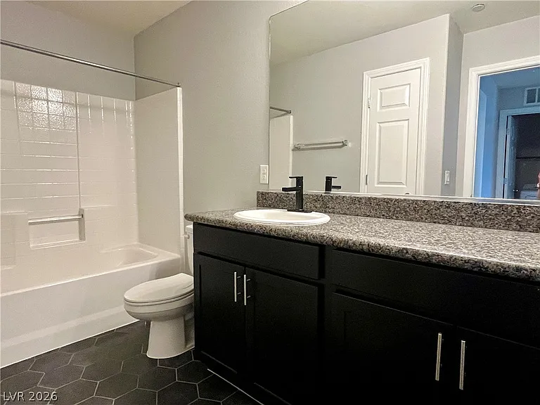 1045 Spotted Saddle St — Photo 16