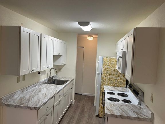 2nd image of 76-233 Kealoha St