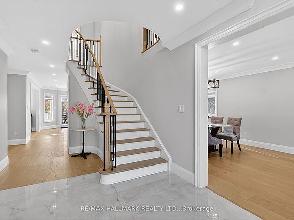 4th image of 372 Crofters Rd