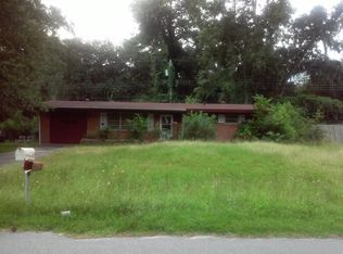 409 Delores Dr, Savannah, GA 31406