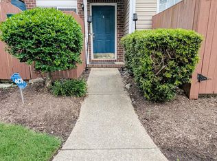 1014 Primrose Ln, Chesapeake, VA 23320