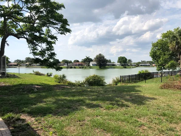 329 Shamrock Blvd, Venice, FL 34293