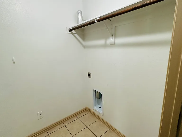2249 Salado Dr — Photo 19