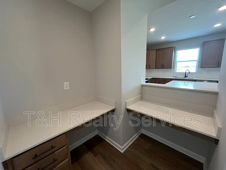16255 Showdown Rd — Photo 9