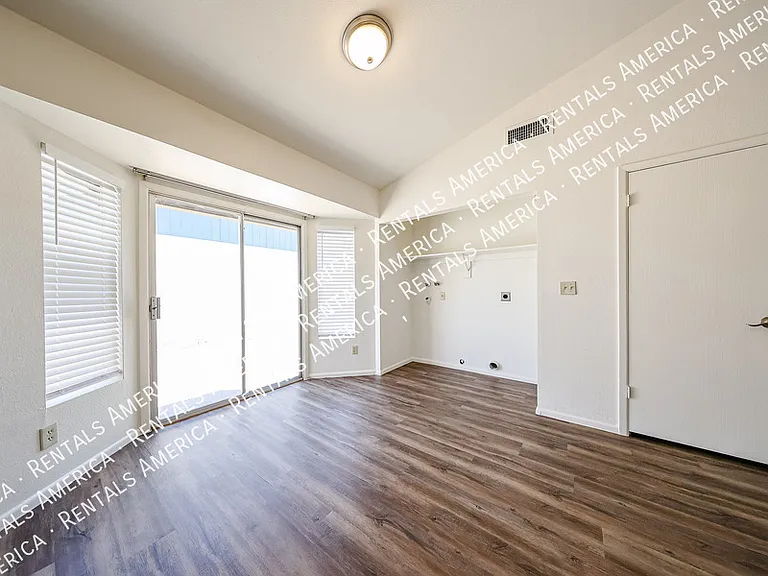 1055 N Recker Rd #1268 — Photo 15