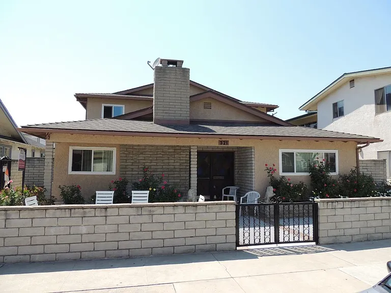 321 Gladys Ave #2 — Photo 1