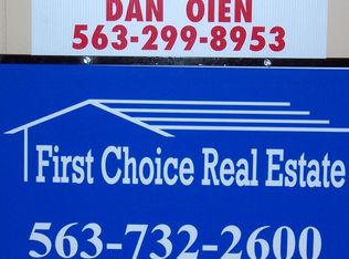 302 E 3rd St, Wilton, IA 52778