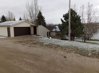 129 Jewetts Bch, VALLEY CITY, ND 58072