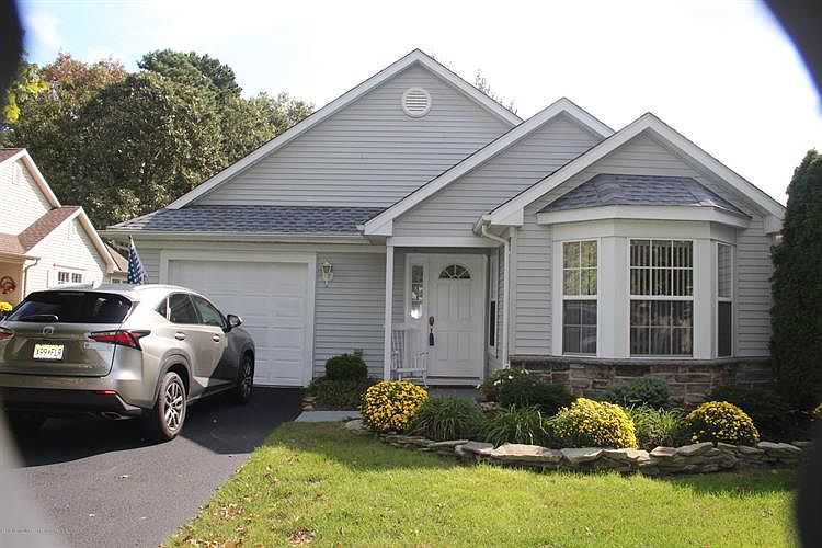 1st image of 2677 Rockport Ln