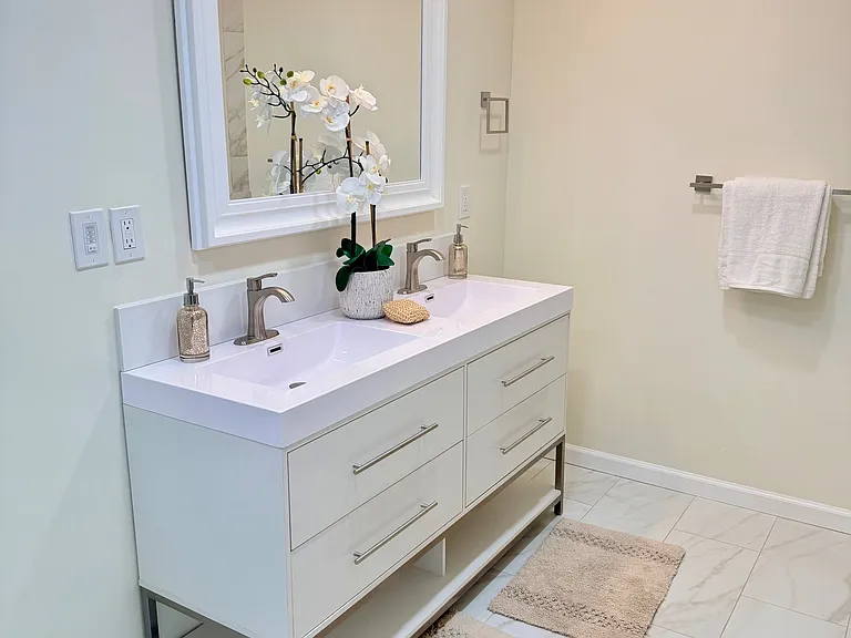 400 Tiburon Ln — Photo 38