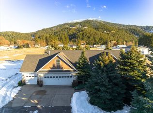 7016 N 15th St, Dalton Gardens, ID 83815