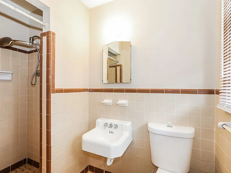 2147 Camp Cir SW — Photo 14