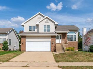 2043 Timber Ln, Coralville, IA 52241