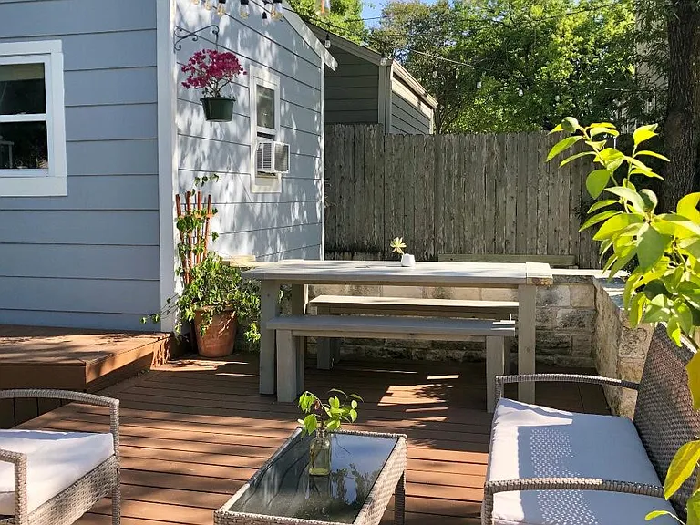 1503 Newfield Ln — Photo 13
