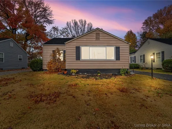 624 N Randolph Avenue, Clarksville, IN 47129