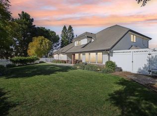 2021 Oak Glen Dr, Vista, CA 92081