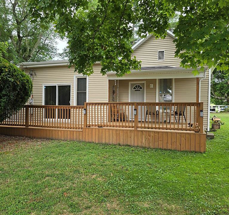 1st image of 176 Linden St