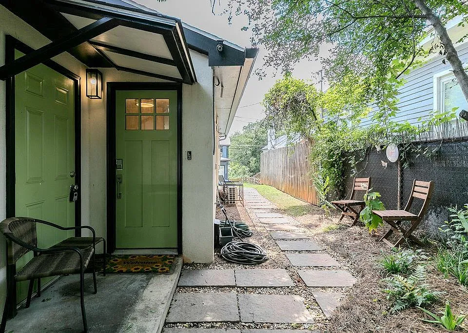 150 South Ave SE #1