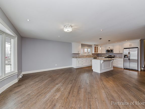 3rd image of 14341 S Heather Ln