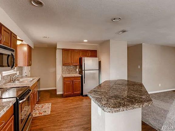 5th image of 433 S Uvalda Cir