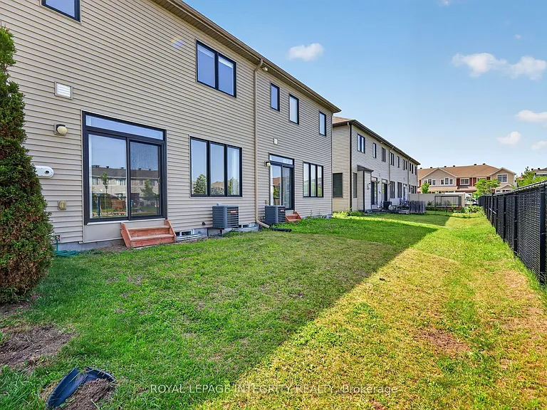 129 Umbra Pl — Photo 42