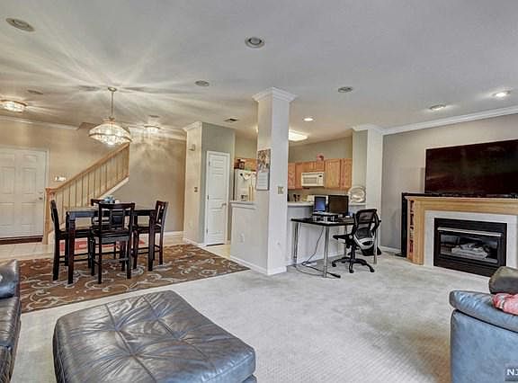3rd image of 194 Riverwalk Way #194