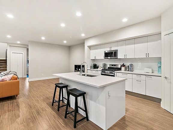 5th image of 32843 Madrona Ave SE