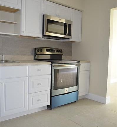 2nd image of 3048 NE 2nd Ter #1