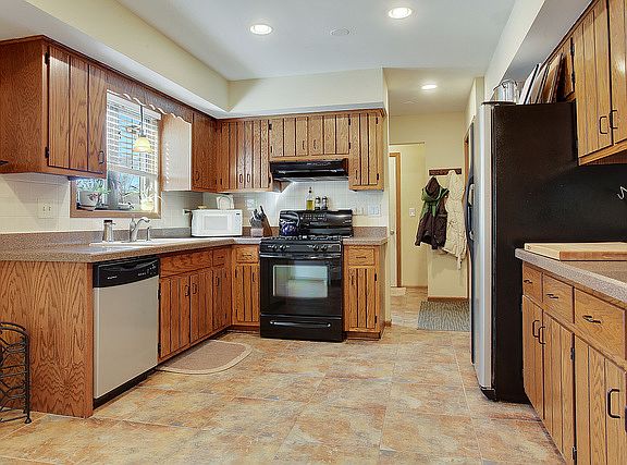 4th image of 11658 Matterhorn Cir
