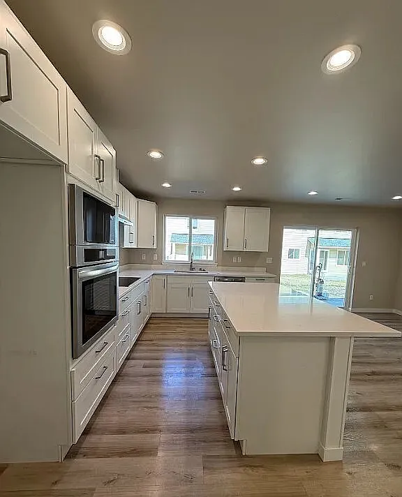 3 bed, 2.5 bath, 1456 sqft, $1,850 — Photo 3
