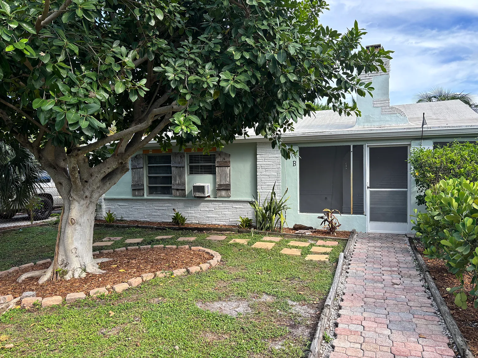 1 bed, 400 sqft, $1,850 — Photo 1