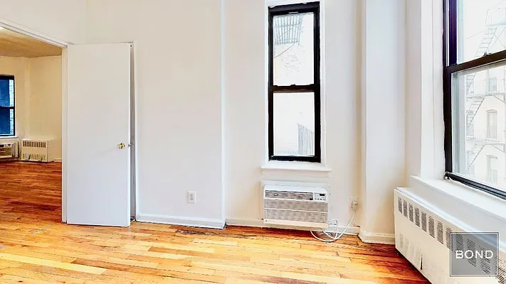 Rented by Bond New York | media 10