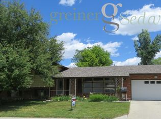 1221 Manor Dr, Casper, WY 82609