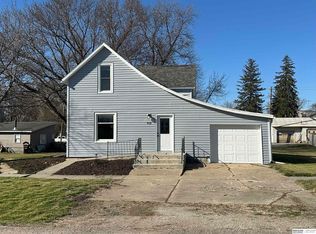 412 Washington St, Nehawka, NE 68413