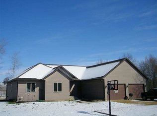 W758 Riverview Ct, Fall River, WI 53932