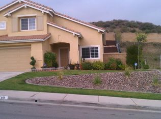 27789 Maywood Bend Dr, Menifee, CA 92585