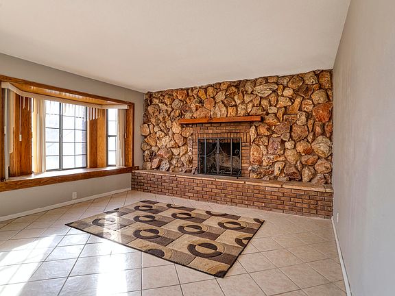 2nd image of 4733 W Avenue L8