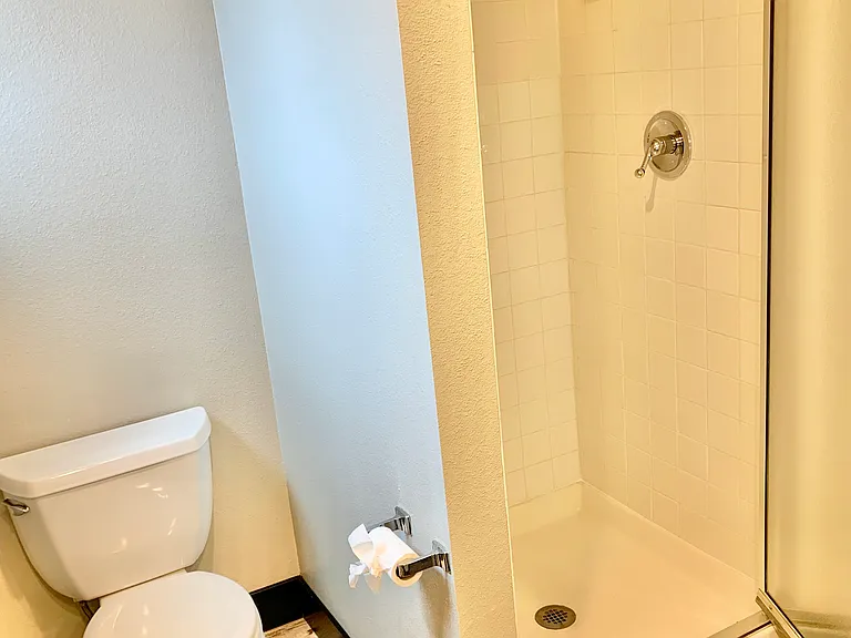 6460 E Wesley Ave — Photo 22