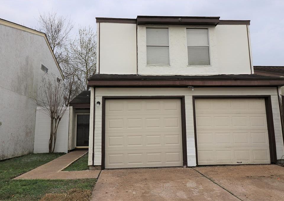 1st image of 10323 Rockcrest Dr