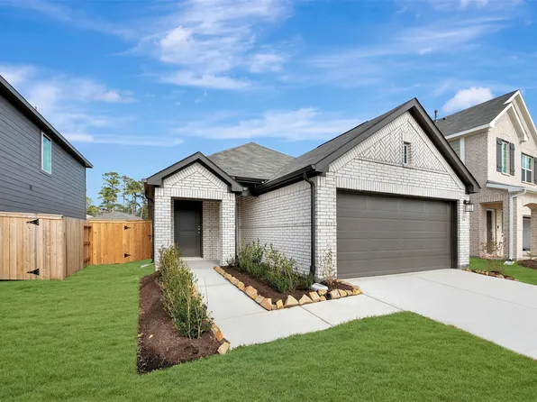 1738 W Stroker Rd, Crosby, TX 77532