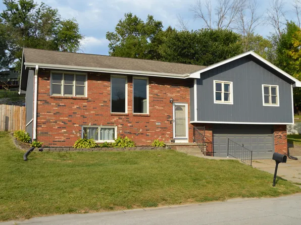 122 Rosebud Ln, Council Bluffs, IA 51503