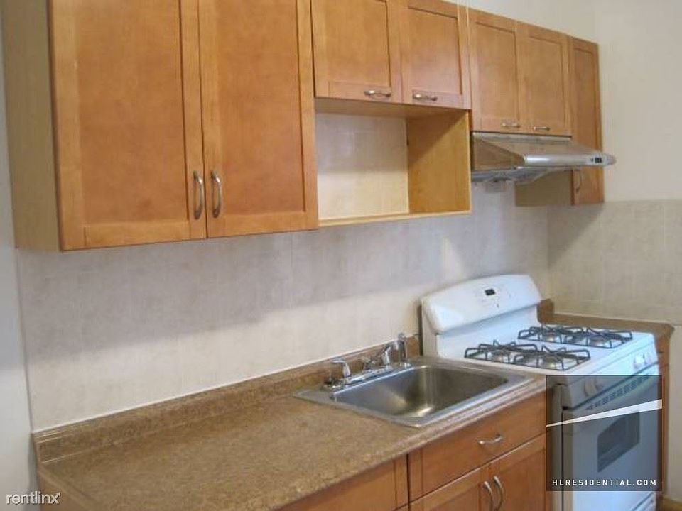 1st image of 4615 48th Ave #2R
