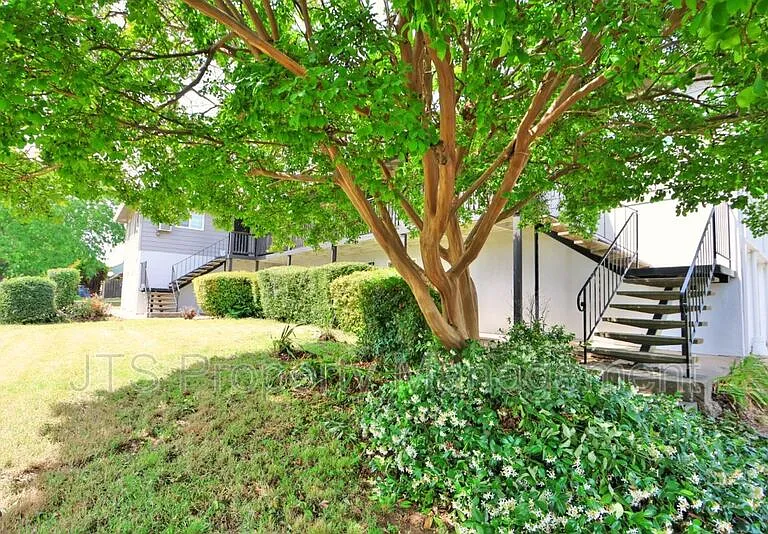 4439 V St #1 — Photo 55