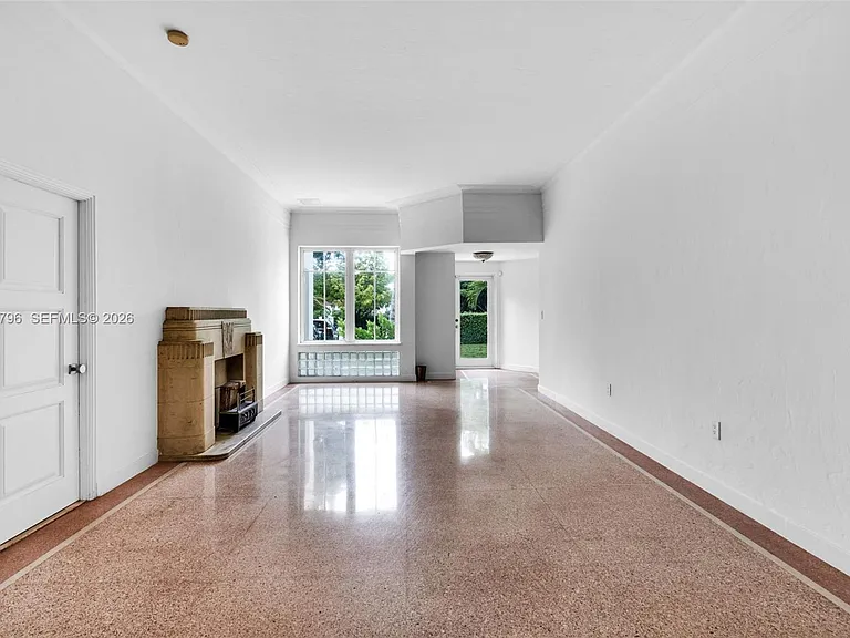 1232 Lenox Ave — Photo 20