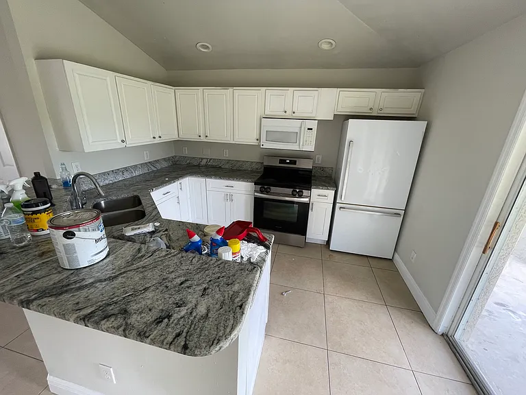 3521 20th St SW — Photo 23