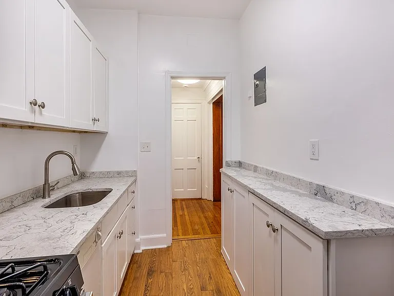 111 N Broadway #A — Photo 15