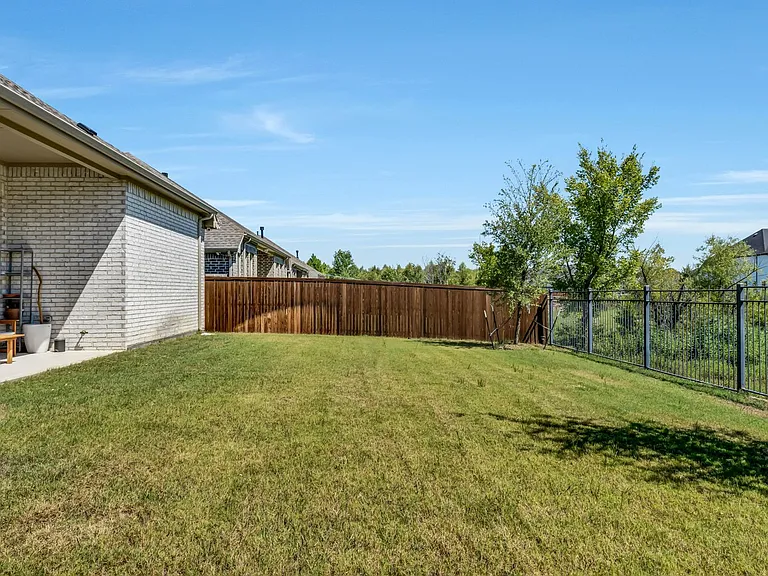 306 Dove Falls Dr — Photo 33