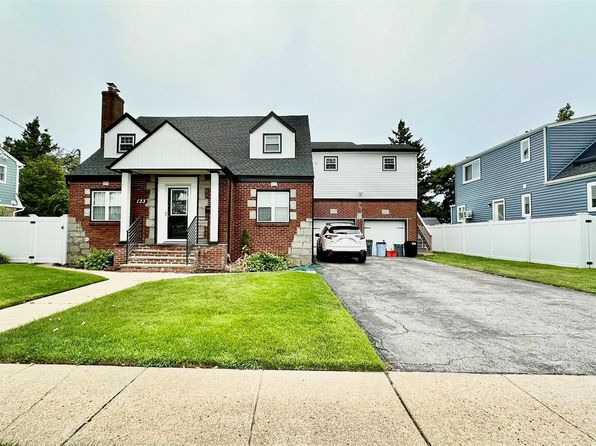 133 Schenck Blvd