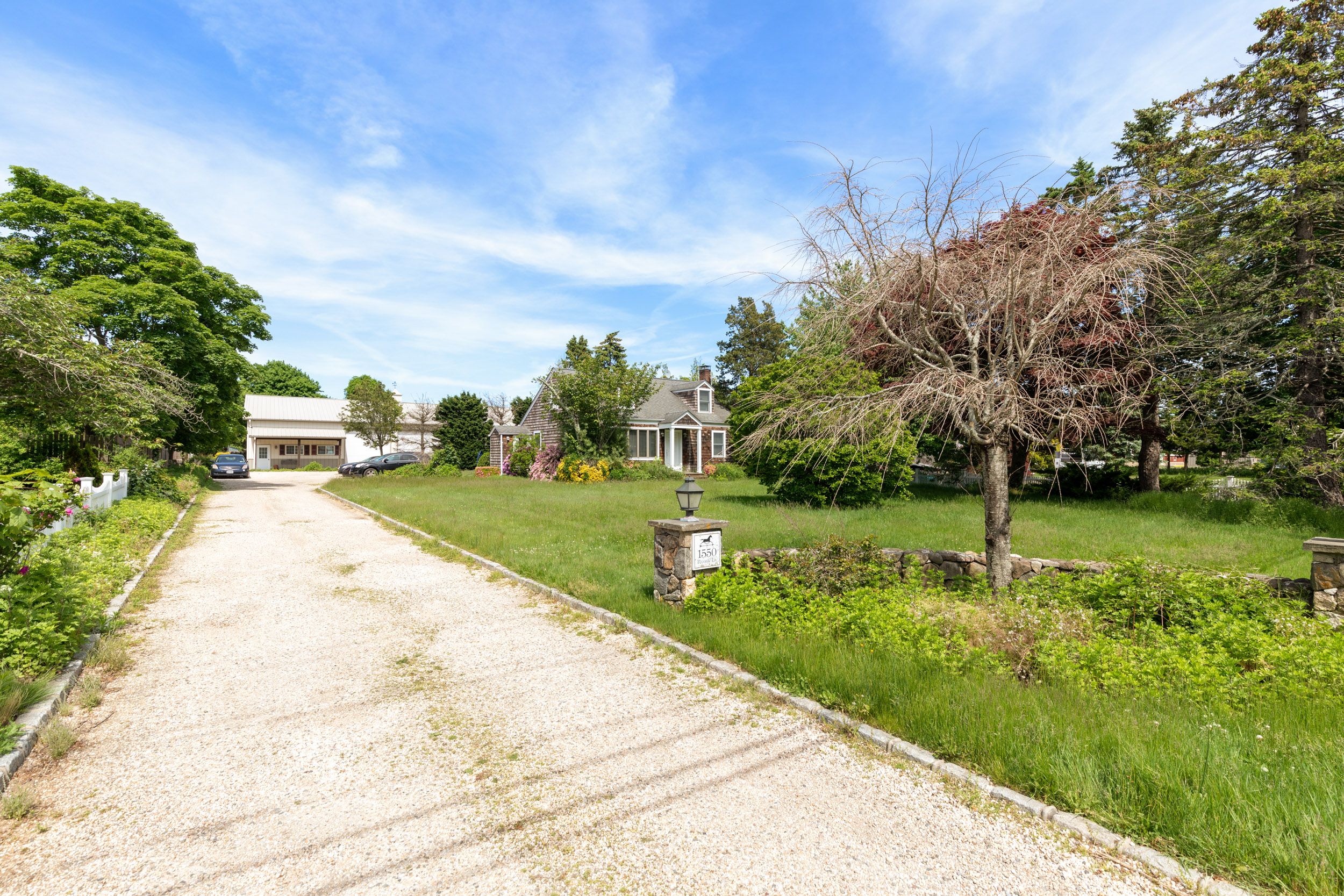 1550 Peconic Ln, Peconic, NY 11958 Out East